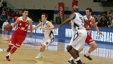 Bayern no falla, Berlín y Bamberg comienzan a funcionar. Holston, MVP de la jornada