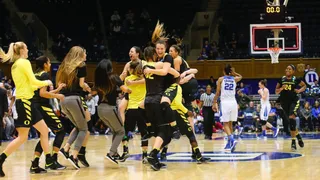 Las Oregon Ducks de Maite Cazorla al Sweet 16 al grito de “Winner stays” (VIDEO)