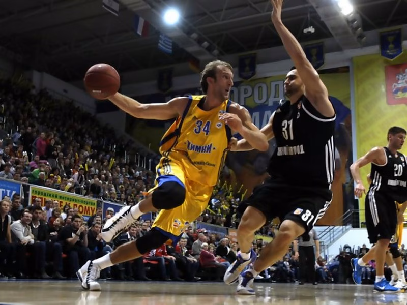 Liga rusa (J15): CSKA y Khimki se aseguran ser cabezas de serie; UNICS sigue su caída en picado y puede no entrar en playoffs; krylya nada para morir en la orilla