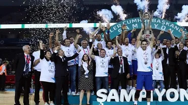 El Anadolu Efes no quiere dejar su puesto en Euroliga