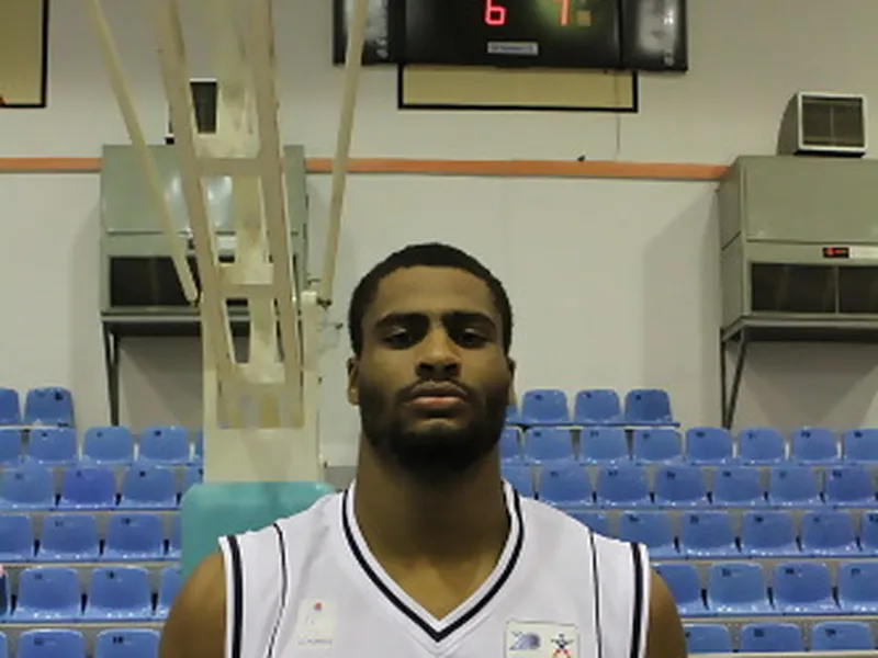 Liga griega (J7): Emociones, despedidas y baile de entrenadores. Coleman (Kavala) MVP