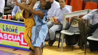 Estudiantes, tienes que mejorar, y mucho. Gran Canaria pesca en el Arena