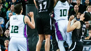 Axel Hervelle seguirá siendo uno de los pilares de Dominion Bilbao Basket