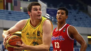 Siguiendo a Isaac Humphries: un “Aussie” de 7 pies en EE UU y de interés para la NCAA