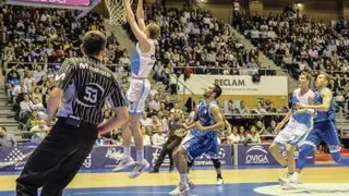 Monbus Obradoiro avasalla a San Pablo Burgos con un  parcial de 27-1 en el primer cuarto