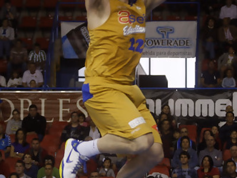 Protagonistas ACB en Abril: MVP, entrenador y equipo del mes, Quinteto Ideal y otros jugadores destacados