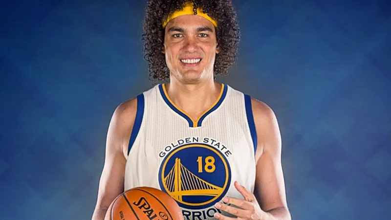 Los Warriors cortan a Varejao para hacer hueco a Briante Weber