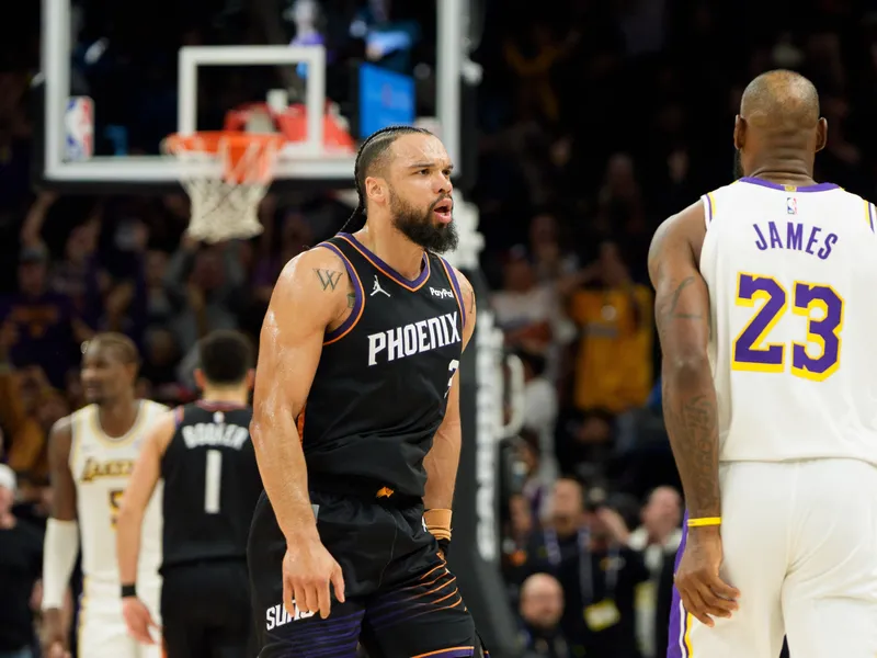 Drama y Polémica: El libre de LeBron y la expulsión de Brooks deciden el final de infarto ante Suns