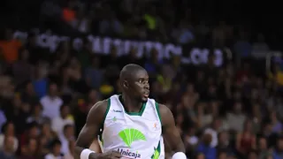 F.C. Barcelona hace oficial el fichaje de Ndong y la intención de Ilyasova de jugar la NBA con Milwaukee Bucks