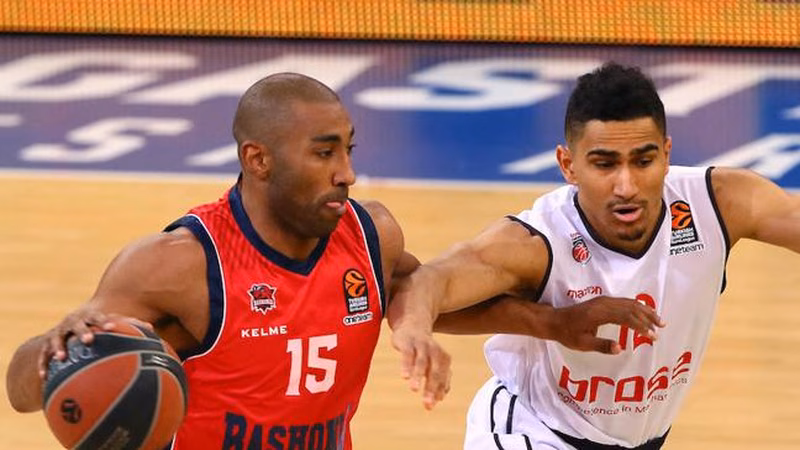 El Baskonia se lleva por delante al Brose Bamberg y encara el Top 8 (103-79)