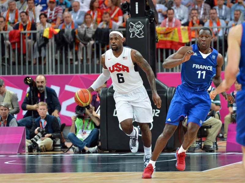 ¿Jugará LeBron James con Estados Unidos los Juegos Olímpicos de París 2024?