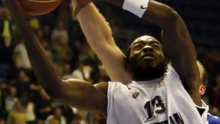 Stephane Lasme, rebote e intimidación para Obradoiro