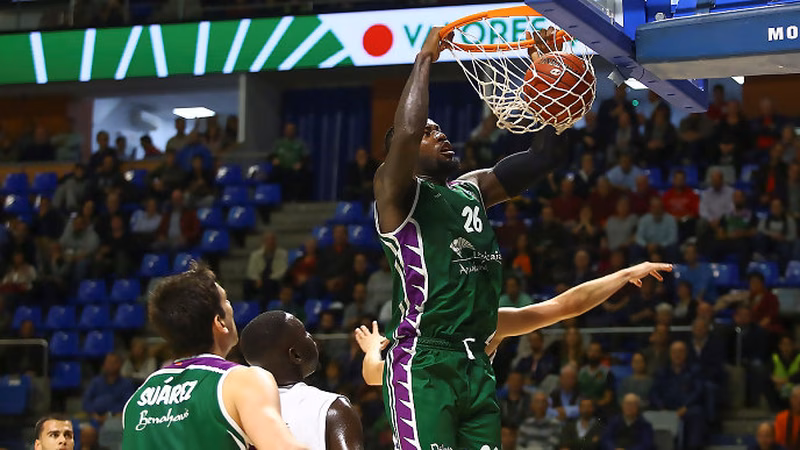 Unicaja aplasta al Mornar Bar en el Carpena de los sueños (113-76)