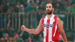 Liga griega (J2): El duelo entre Diamantidis y Spanoulis se salda con la victoria del Olympiacos (60-64). Video-resumen del partido