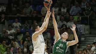 Unicaja primero desesperó, luego remontó y al final cayó ante Zalgiris (83-85)