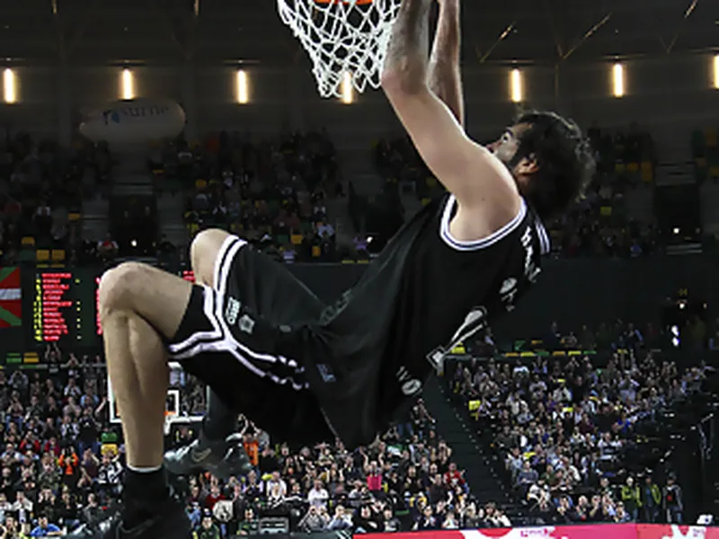 Bizkaia Bilbao Basket cierra la primera vuelta con buenas sensaciones ante un Cajasol de capa caída