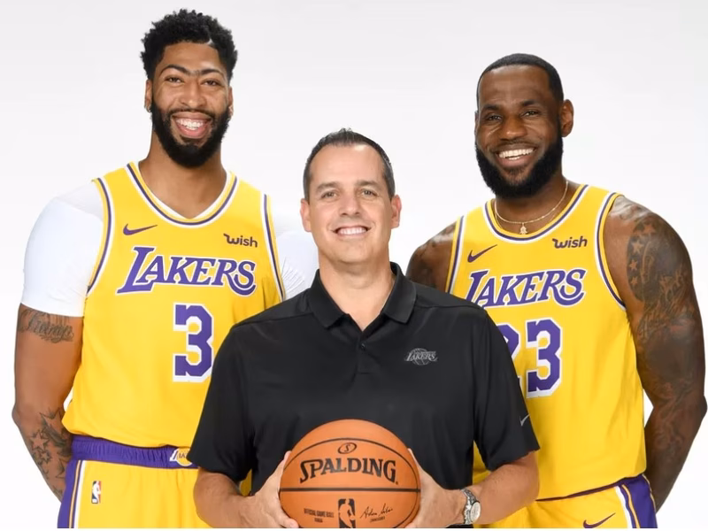 Los Ángeles Lakers, todo o nada