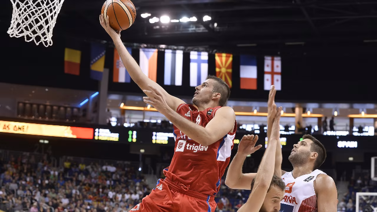 Bjelica y una Serbia hambrienta destapan las vergüenzas de España (70-80)