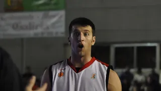 Cusworth seguirá en Manresa un año más