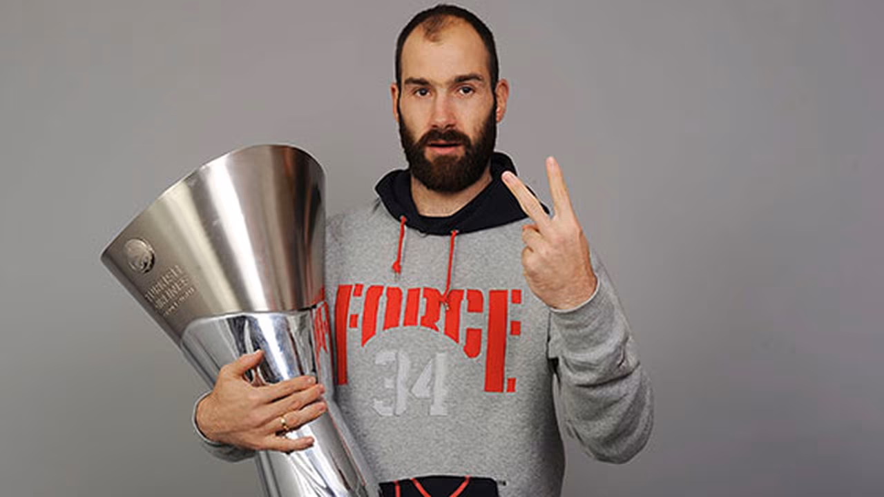 La noche que Spanoulis vistió de azulgrana y acabó de rojo