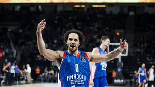 Euroliga viral: un príncipe en el estadio, Anadolu Efes revive y el enojo de Messina