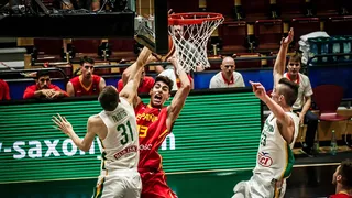 Europeo U20M (1/8): Josep Puerto y Aleix Font guían a España hacia cuartos (70-75)