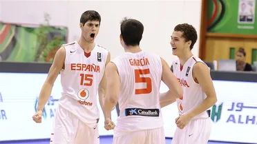 Octavos U17M: Santi Yusta (18p) ejecuta a Argentina (64-57). Popovic MVP, 48 val