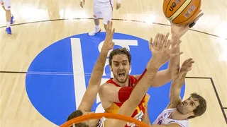 Grupo A (J5): España encandila a Granada. Francia sufre pero gana. Brasil, de récord