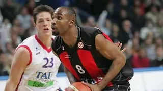 Fred House recala en el Tau Cerámica