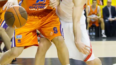 Víctor Claver, buque insignia del Valencia Basket hasta 2014