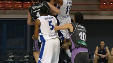 Lesión en el CB lH en el tramo decisivo de la LEB Plata