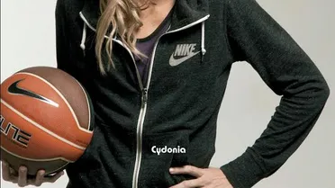 Libro de Toni Delgado: “Marta Fernández, volando con los pies en el suelo”