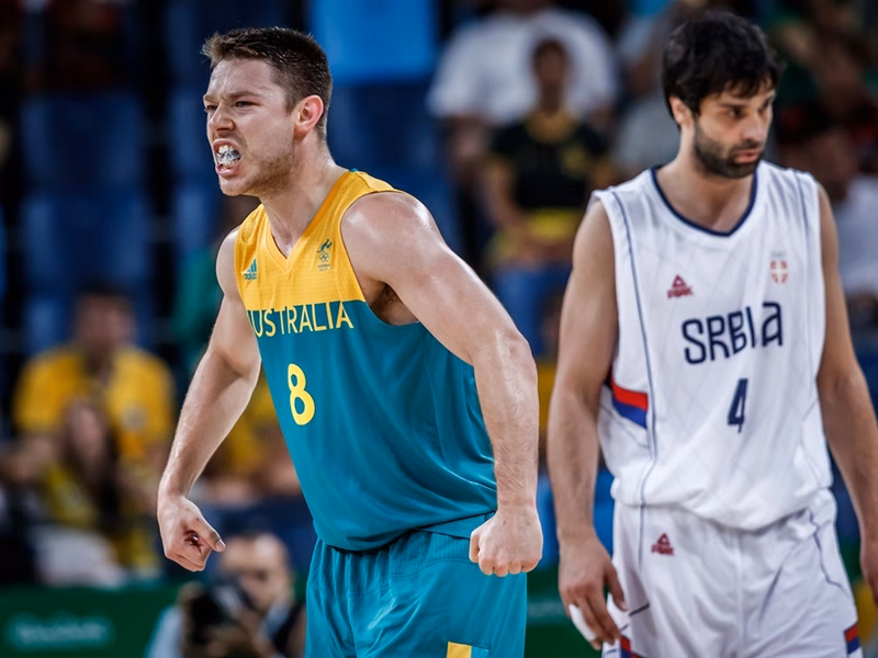 Dellavedova (23+13) desquicia a Serbia y mantiene invicta a Australia (80-95)