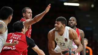 Tavares se corona y el Real Madrid bate al Bayern en la prórroga (76-81)