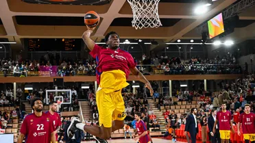 El GM de los Hornets se va hasta Barcelona para verle en directo