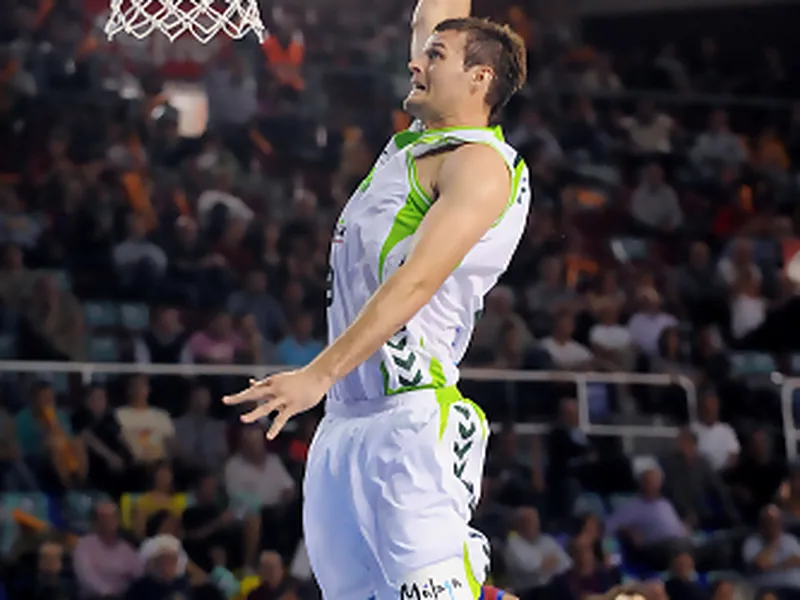 Protagonistas Liga Endesa en octubre: MVP, entrenador y equipo del mes, Quinteto Ideal y otros jugadores destacados
