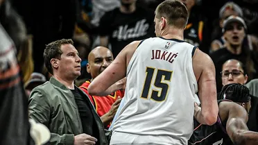 Nikola Jokic y su altercado con el dueño de los Suns: “tendría que ser expulsado”