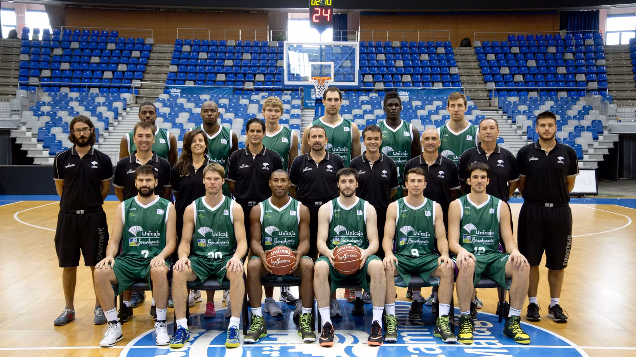 Kuzminskas y Will Thomas siguen en Unicaja. Golubovic, Germán Gabriel y Stefannson no