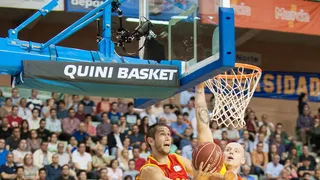 Crespi, ¿la carta en la manga de Laboral Kutxa? Kim Tillie, aterrizaje inminente