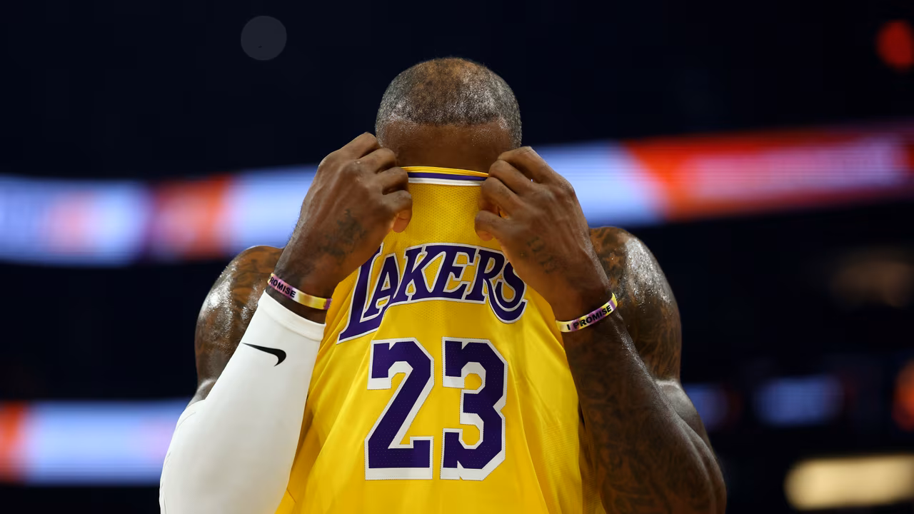 ¿Se desmoronan los Lakers? La estadística defensiva que ha dejado a JJ Redick sin palabras