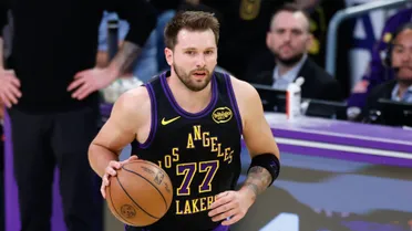 Saltan todas las alarmas en Los Ángeles: El peor escenario posible para Luka Doncic a 15 días de los playoffs