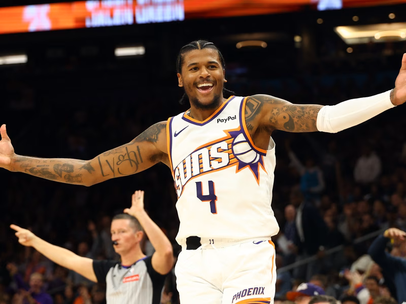 ¡El nuevo fichaje de los Suns deslumbra! Opaca totalmente a Bradley Beal en un debut HISTÓRICO