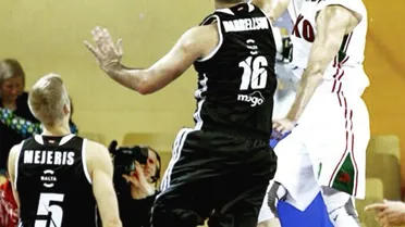 Víctor Claver vuela alto en la VTB: matazo ante VEF Riga (VÍDEO)