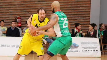 Adecco Plata (J19): 3/6 partidos decididos en los últimos segundos. Joseba Aramburu, MVP