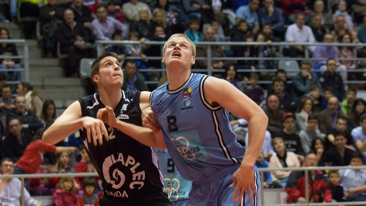 Desciende el FC Barcelona ‘B’. Huesca, en Playoff; Guillén, MVP en su adiós