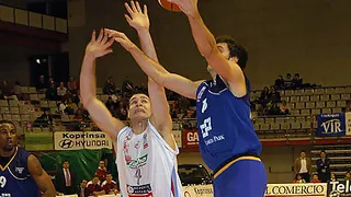 El base  Dani del Castillo también  se incorpora al proyecto Raventós