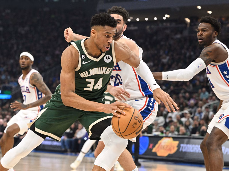 ¿Regresará Antetokounmpo esta noche con los Milwaukee Bucks?