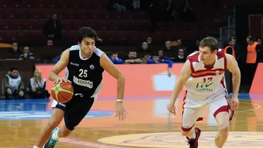 Así fue del debut de Vujacic; Dogus vence a Fenerbahce. Llega el exNBA Warrick