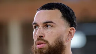 Mike James se posiciona en el culebrón Messina-Pangos