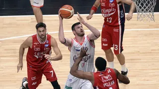 Sin Aradori, Lavrinovic acorta distancias para Reggio Emilia en la final de la Lega (2-1)